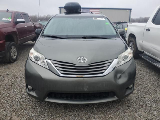 2014 Toyota Sienna XLE