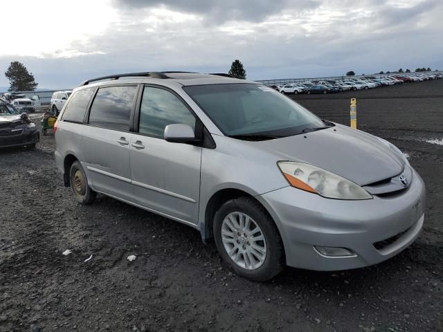 2007 Toyota Sienna XLE