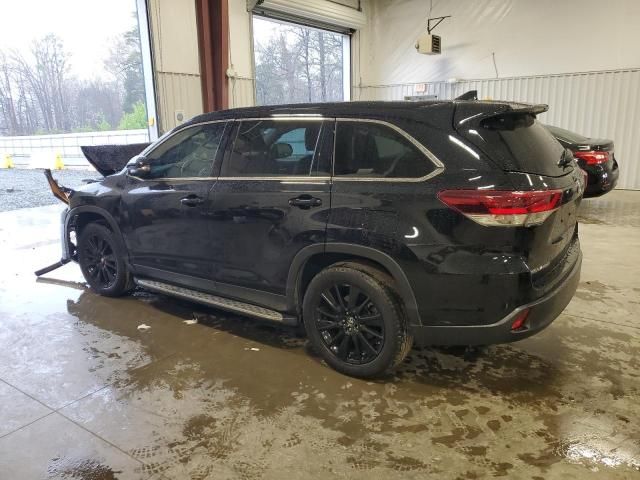 2019 Toyota Highlander SE