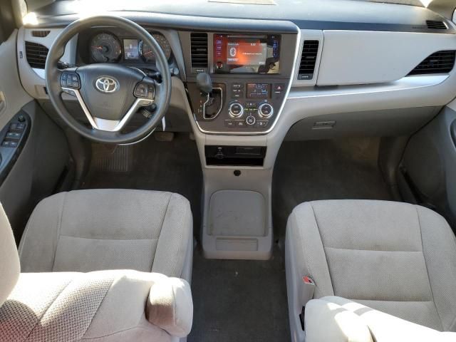 2017 Toyota Sienna