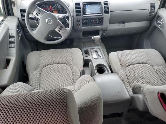 2005 Nissan Frontier Crew Cab LE