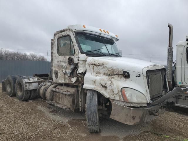 2012 Freightliner Cascadia 125