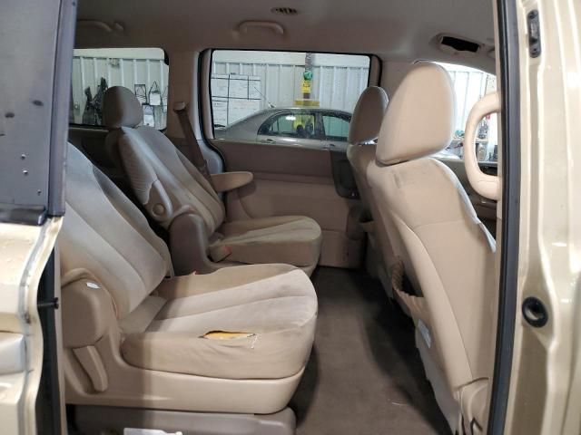 2011 KIA Sedona LX