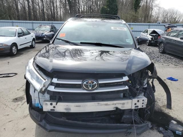 2019 Toyota Highlander SE