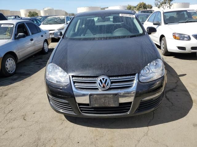 2005 Volkswagen New Jetta 2.5L Option Package 1