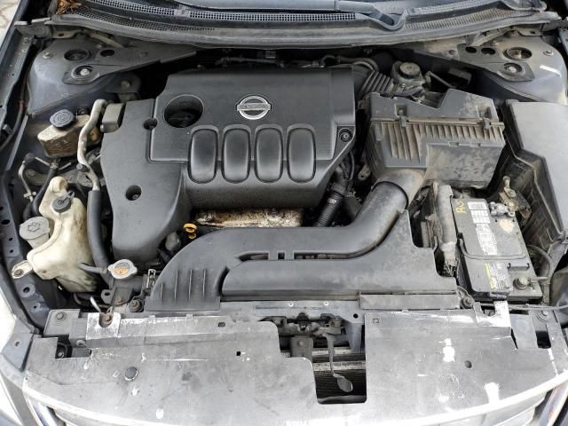 2010 Nissan Altima Base