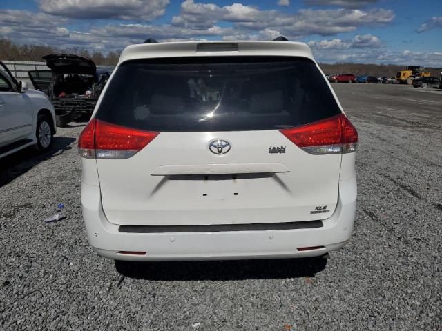 2013 Toyota Sienna XLE