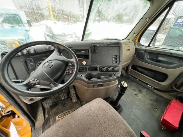 2013 Freightliner Cascadia 125