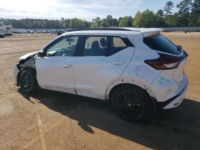 2021 Nissan Kicks SR