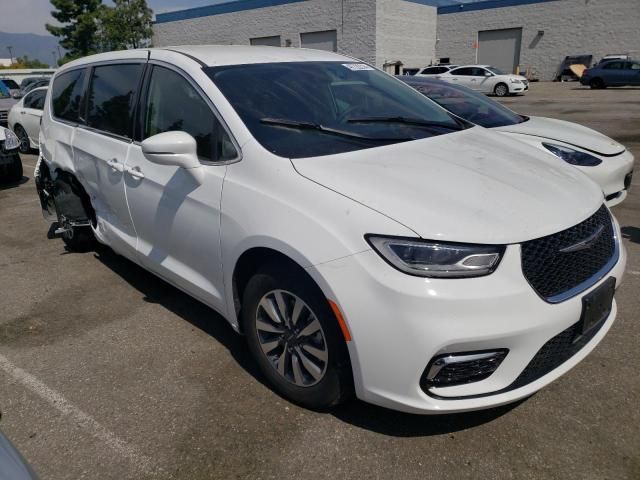 2022 Chrysler Pacifica Hybrid Touring L