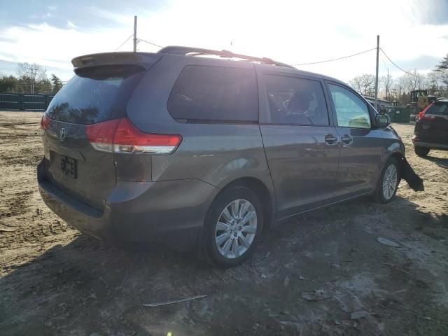 2014 Toyota Sienna XLE