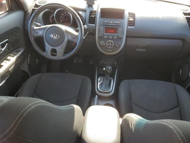 2013 KIA Soul +