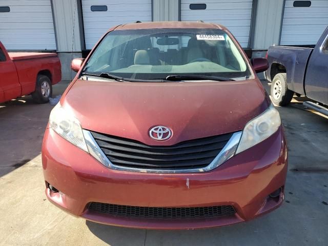 2012 Toyota Sienna LE