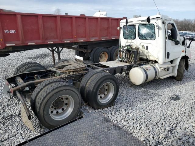 2020 Freightliner Cascadia 113