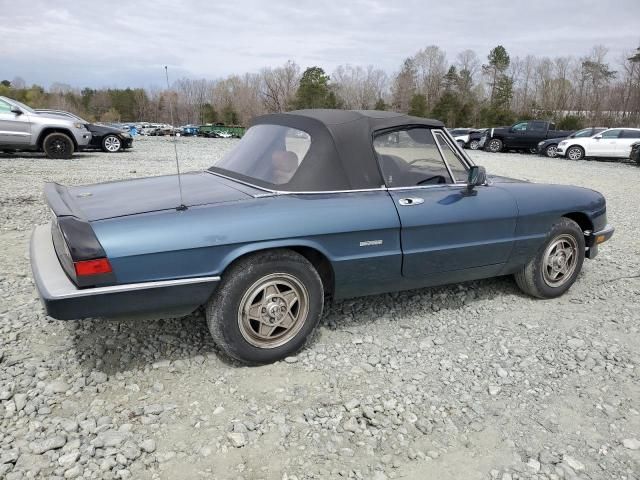 1990 Alfa Romeo Spider Veloce