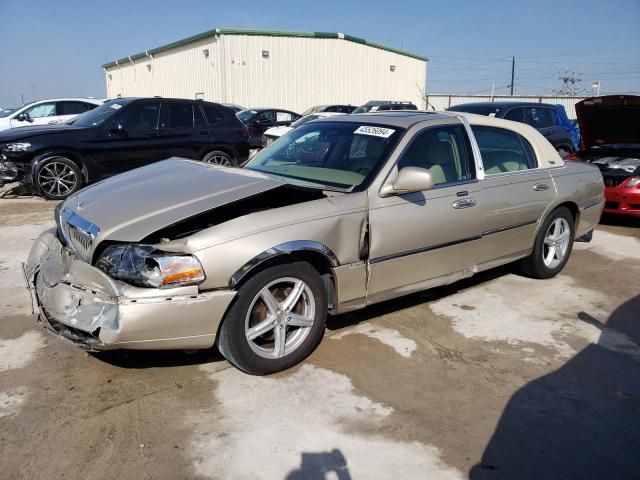 2006 Lincoln Town Car Signature Limited