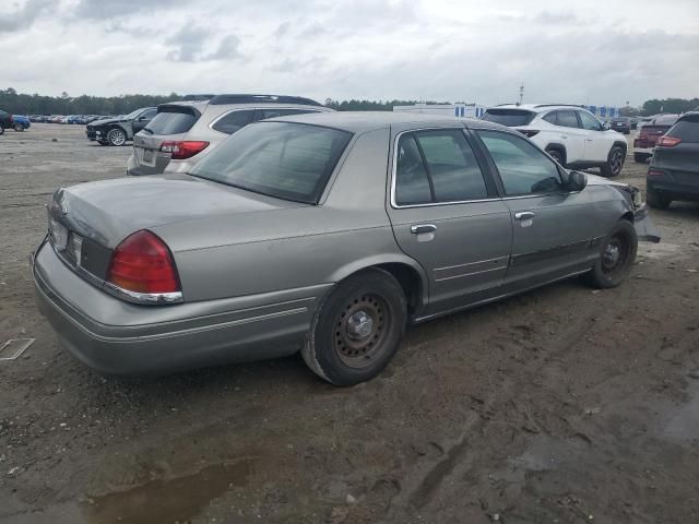 2001 Ford Crown Victoria