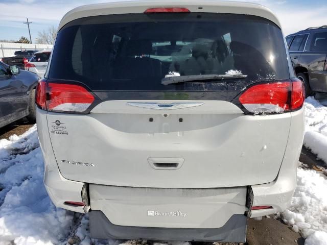 2017 Chrysler Pacifica LX