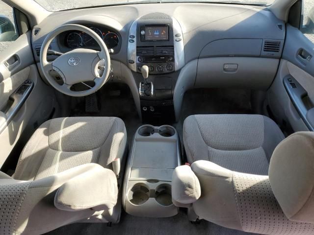 2007 Toyota Sienna CE