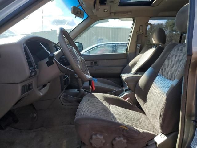 2004 Nissan Pathfinder LE