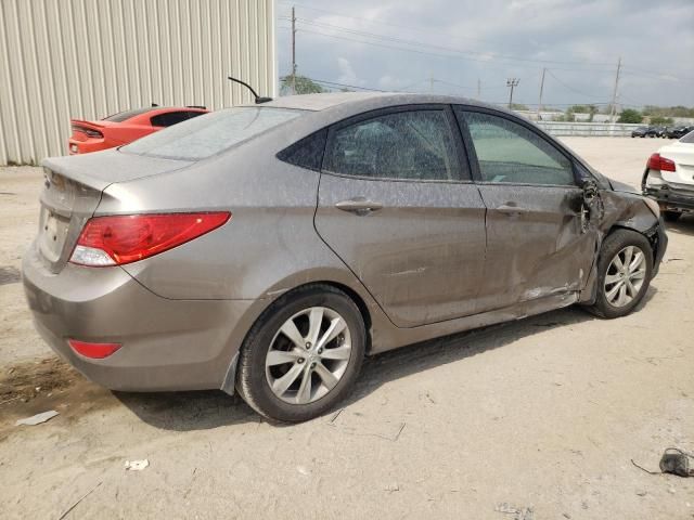 2013 Hyundai Accent GLS