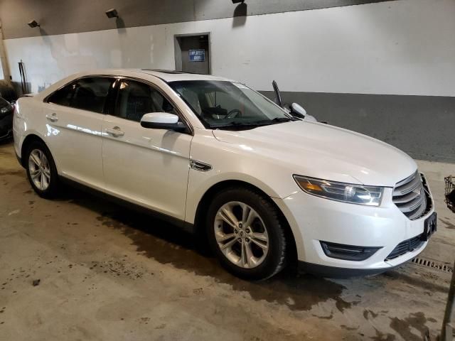 2015 Ford Taurus SEL