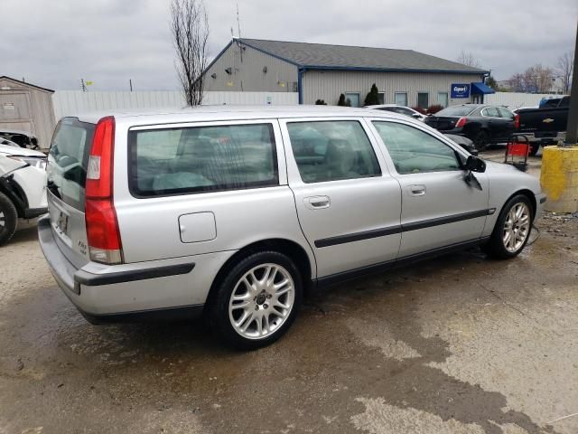 2004 Volvo V70 FWD