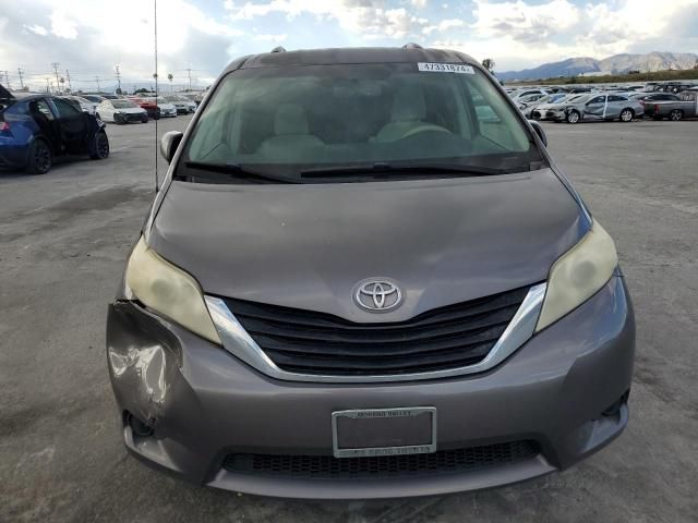 2011 Toyota Sienna LE