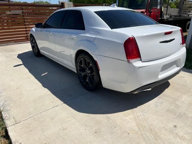 2020 Chrysler 300 Touring