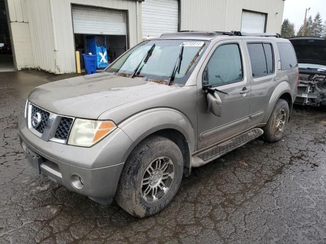 2005 Nissan Pathfinder LE