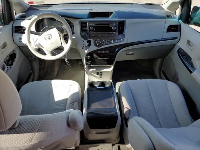 2014 Toyota Sienna LE