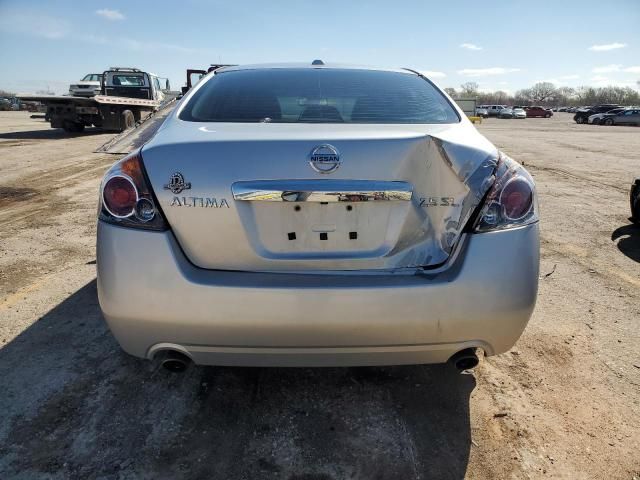 2010 Nissan Altima Base