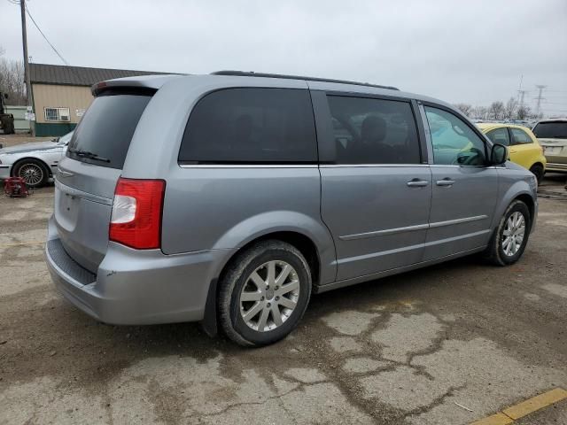 2013 Chrysler Town & Country Touring