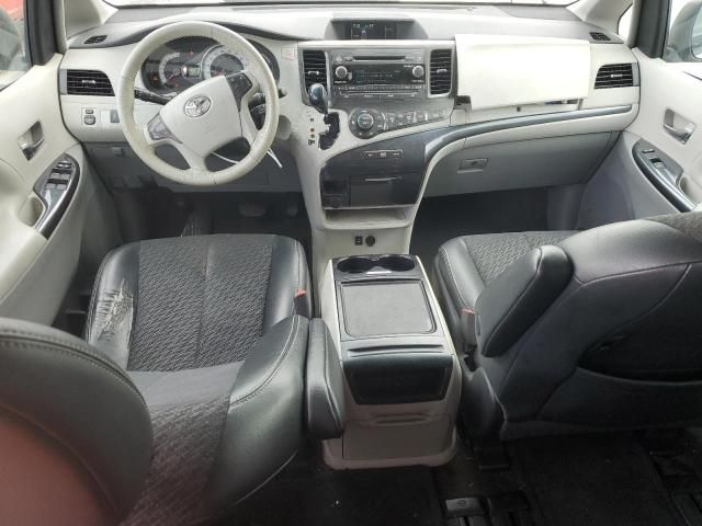 2012 Toyota Sienna Sport