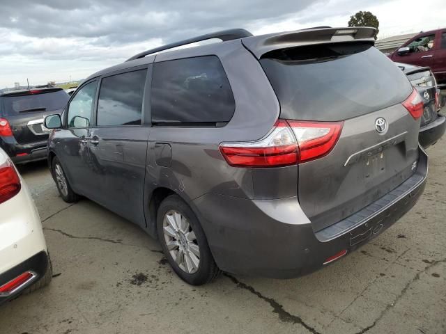 2016 Toyota Sienna XLE