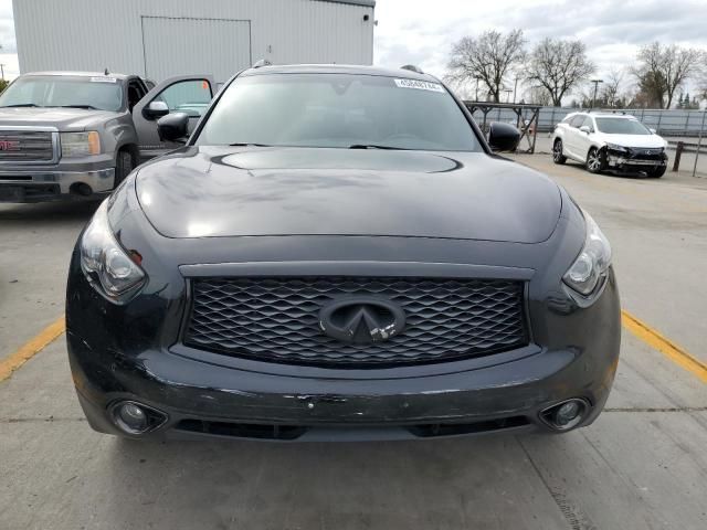 2017 Infiniti QX70