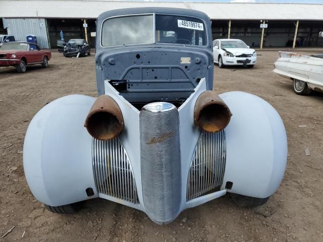 1939 Cadillac Lasalle