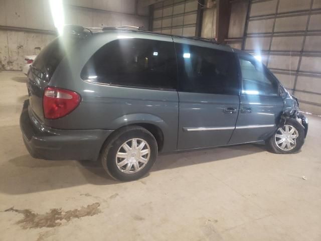 2006 Chrysler Town & Country Touring