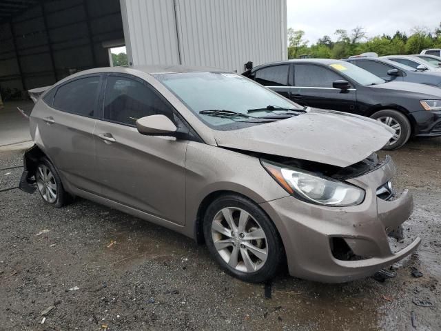 2013 Hyundai Accent GLS