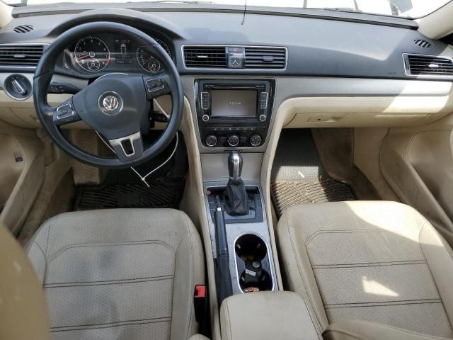 2014 Volkswagen Passat SE