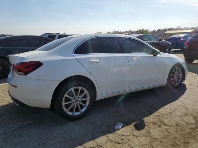 2019 Mercedes-Benz A 220