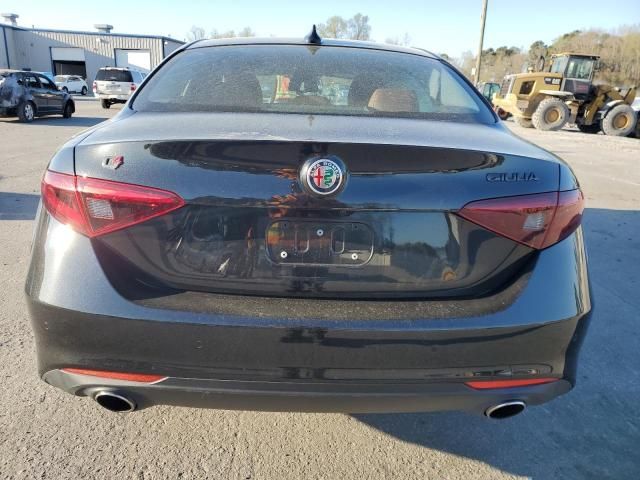 2021 Alfa Romeo Giulia Sport