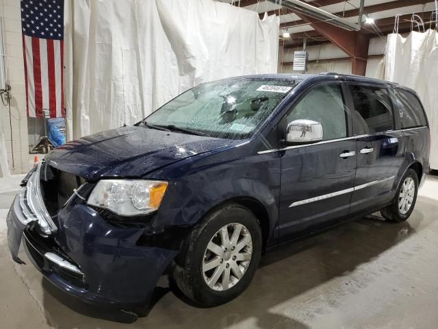 2012 Chrysler Town & Country Touring L