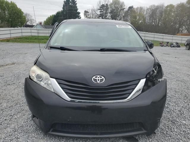 2012 Toyota Sienna LE