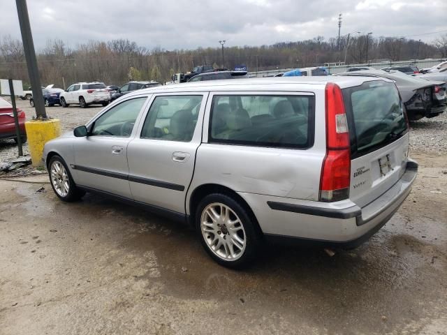 2004 Volvo V70 FWD