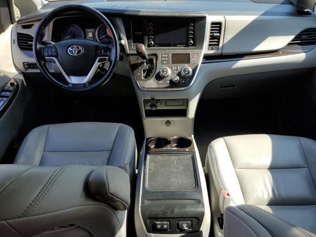 2019 Toyota Sienna XLE