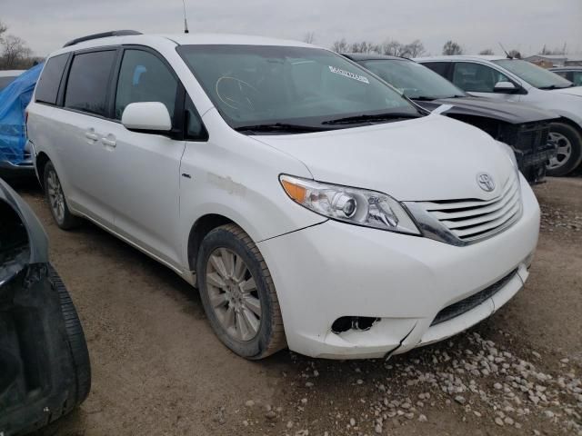 2017 Toyota Sienna LE