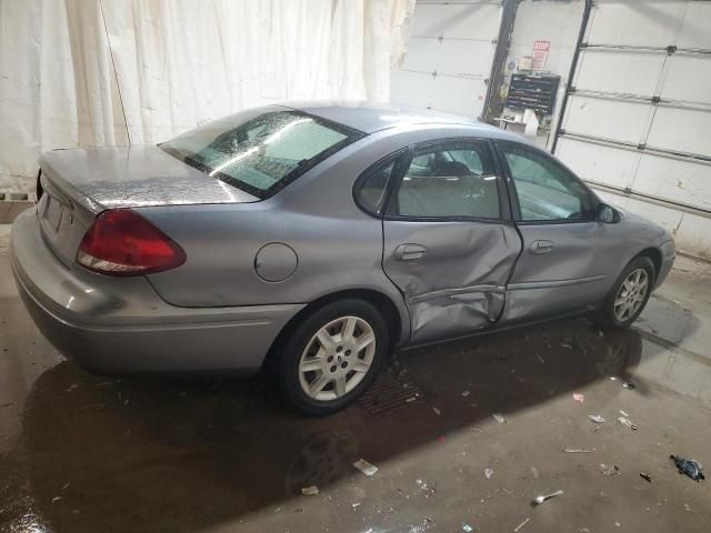 2006 Ford Taurus SE