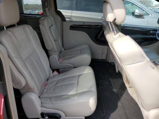 2011 Chrysler Town & Country Limited