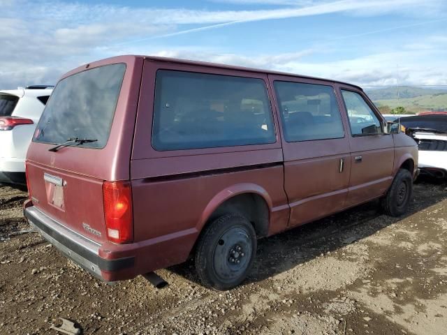 1989 Plymouth Grand Voyager SE